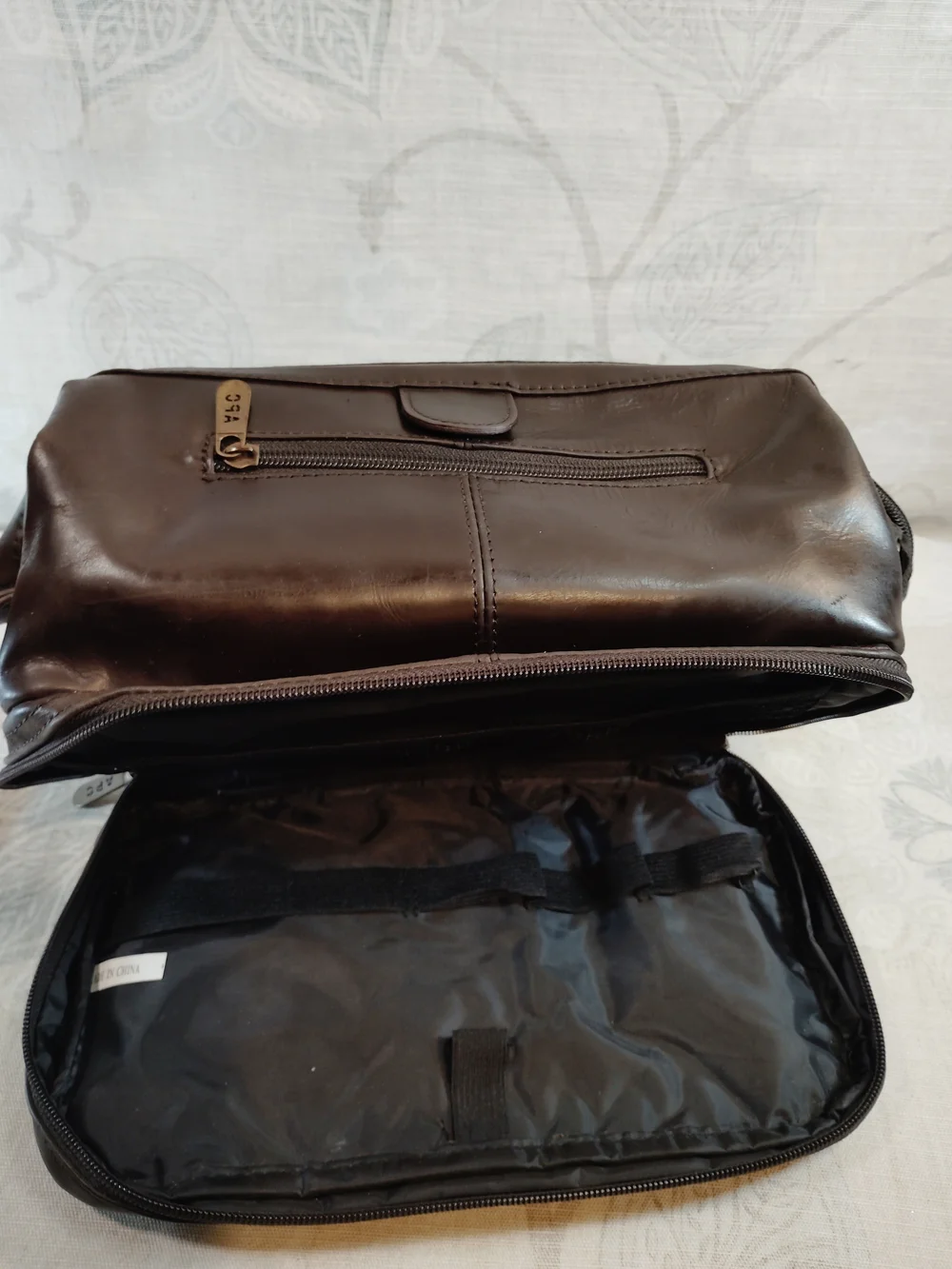 Amerileather Classic Brown Leather Men’s Toiletry/Travel Bag -